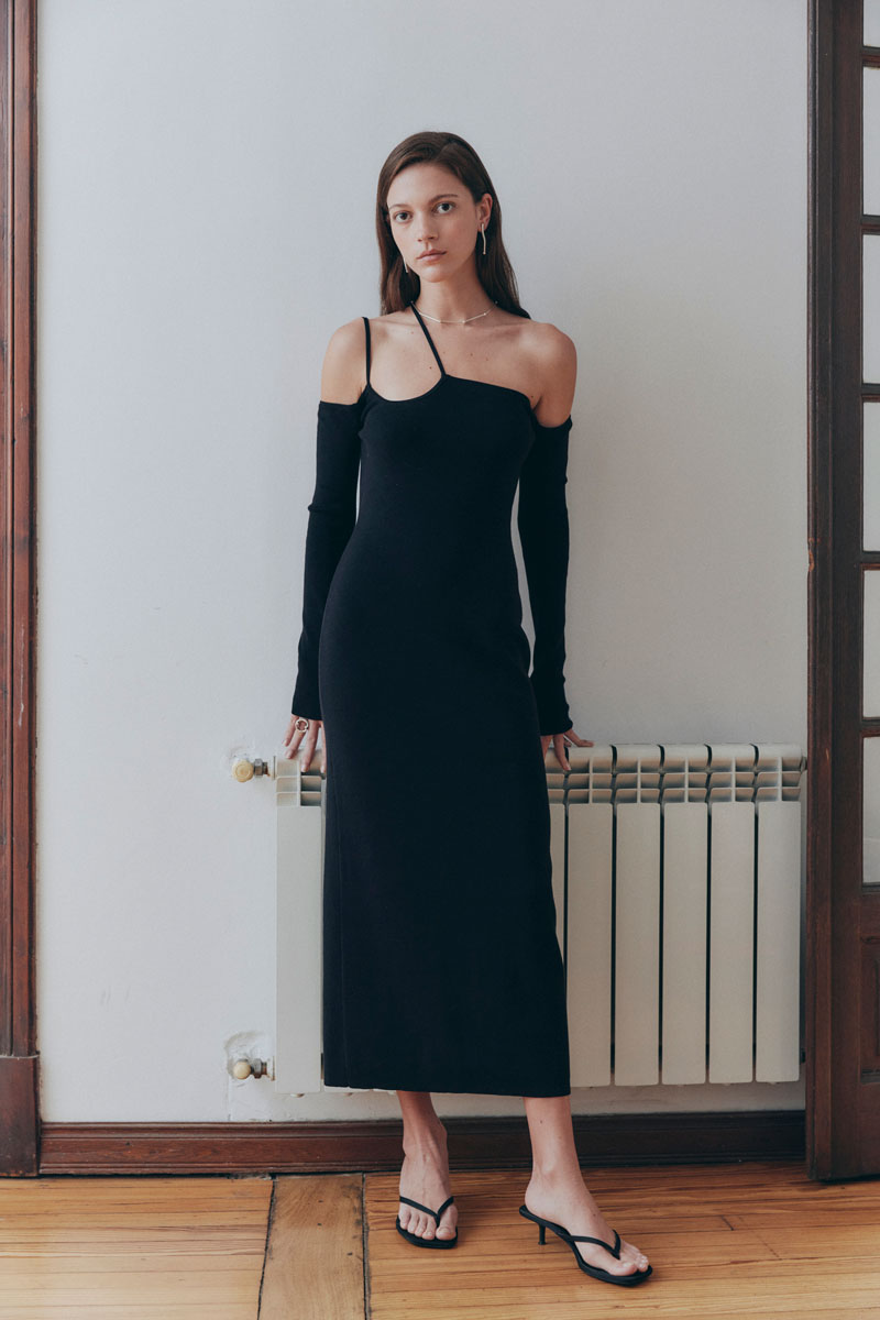 Load image into Gallery viewer, Knit Midi Dress - Black
