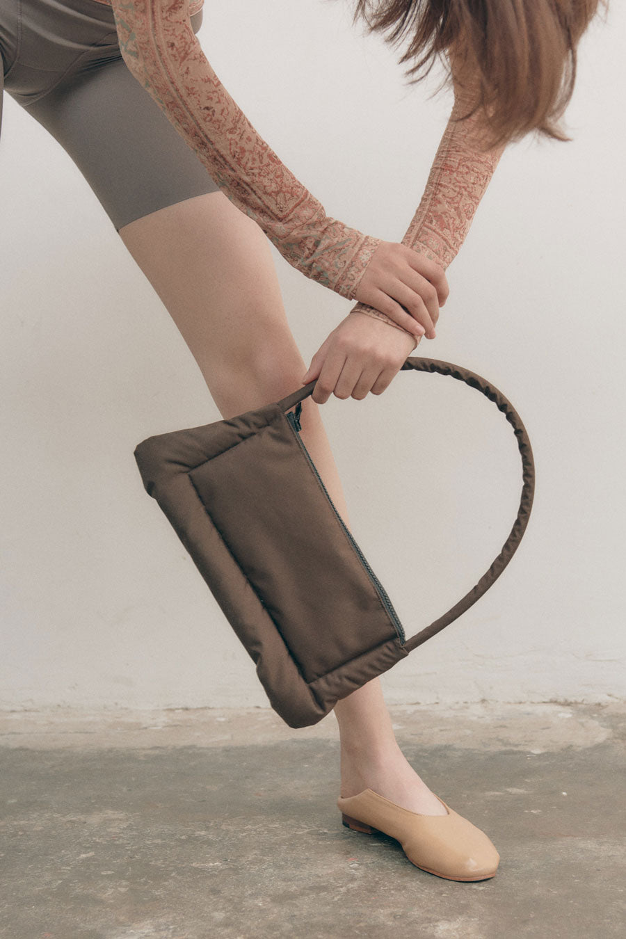 Load image into Gallery viewer, RECTANGULO FLAT BAG - BROWN
