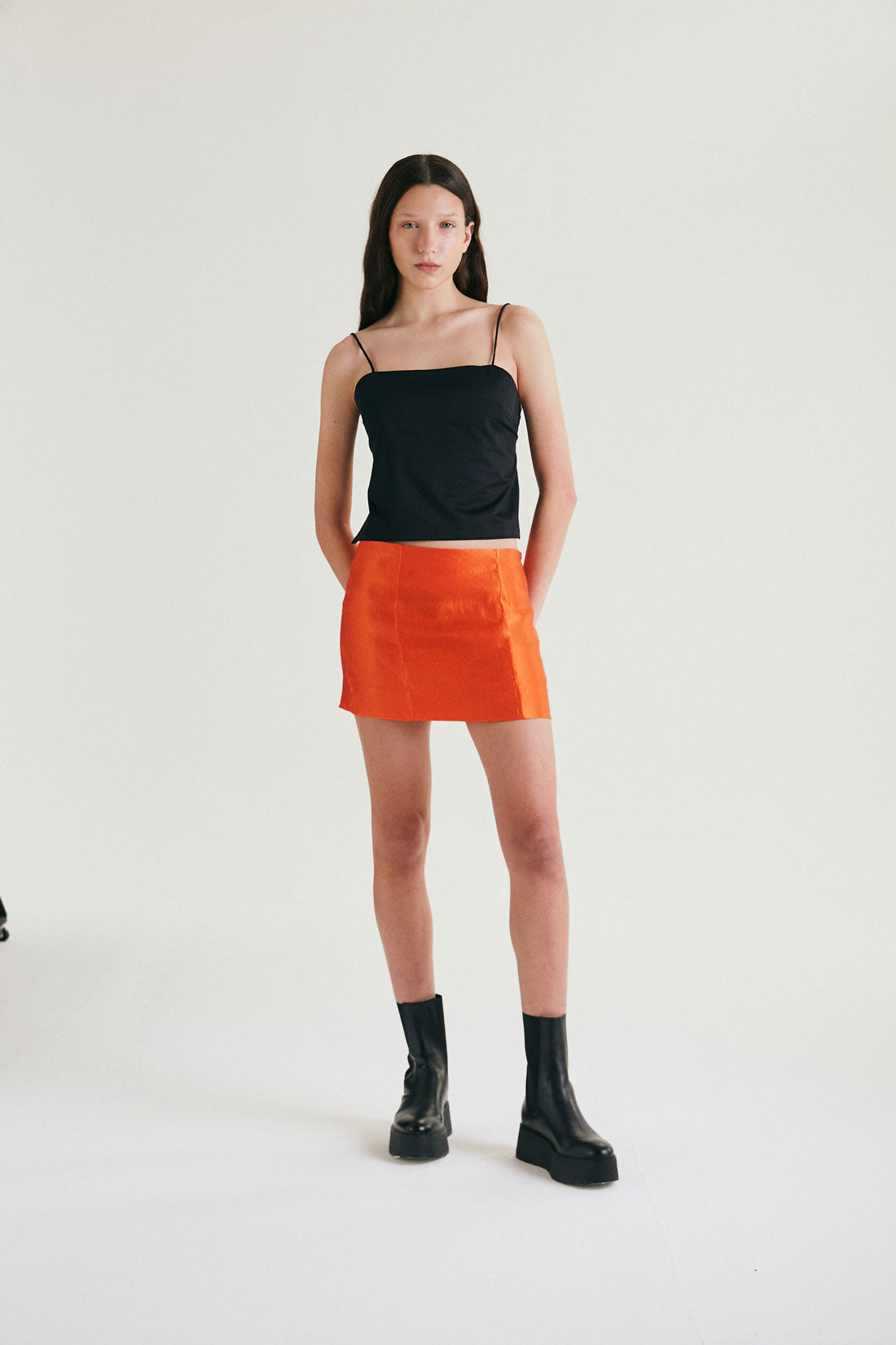 Load image into Gallery viewer, MENEO MINI SKIRT - ORANGE
