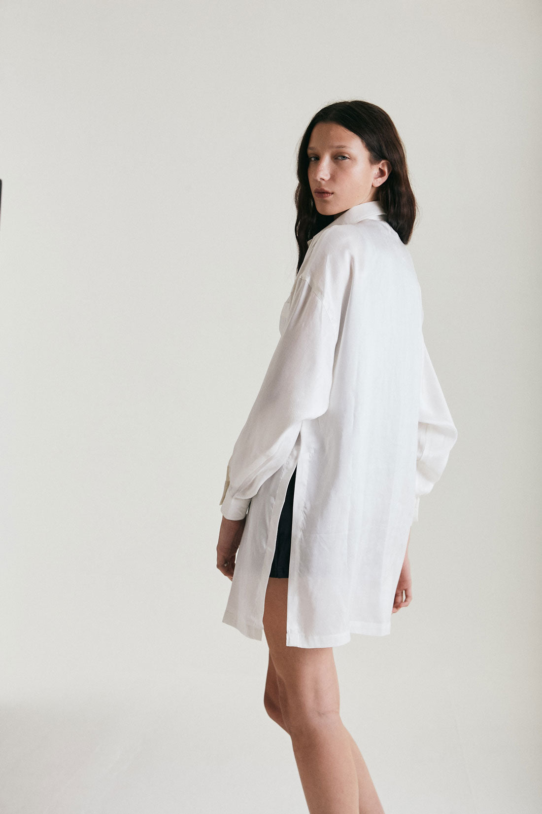 Load image into Gallery viewer, Mercurio Shirt - Pearl
