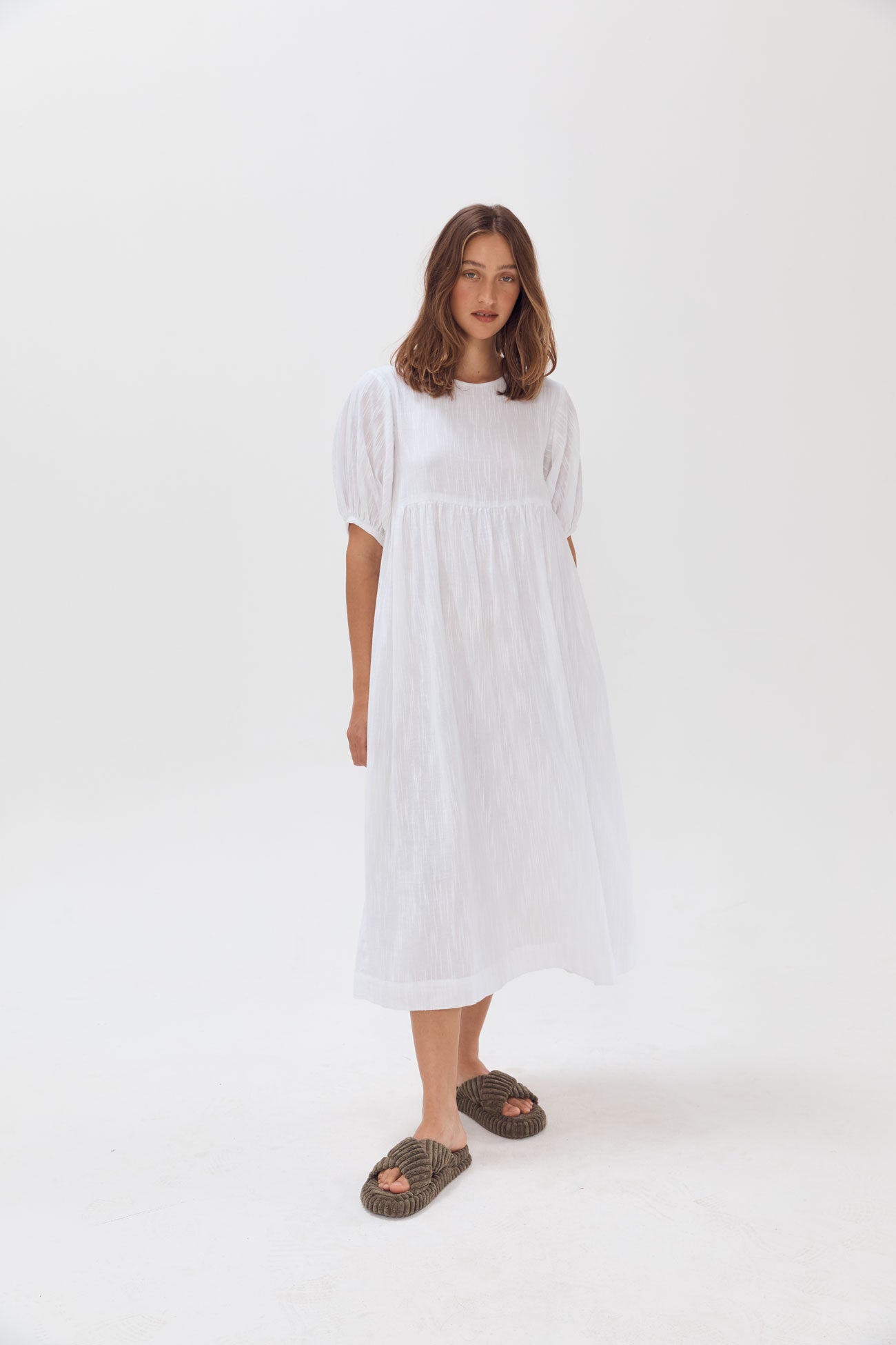 Load image into Gallery viewer, Agua Dress - White
