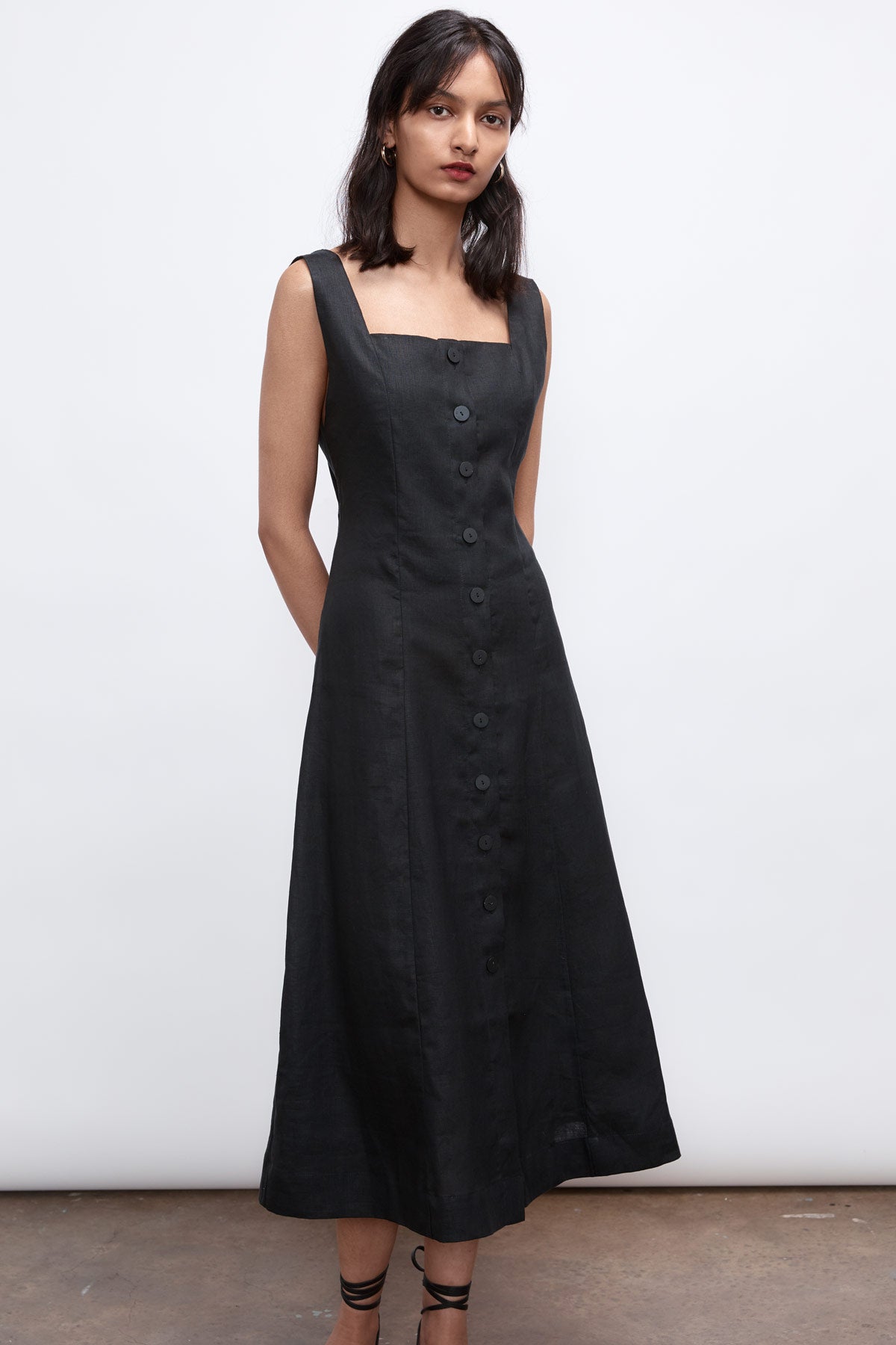 Load image into Gallery viewer, Aloe Dress - Black
