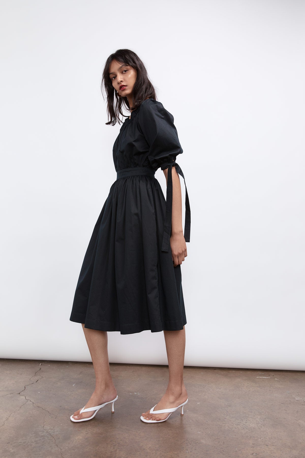 Load image into Gallery viewer, Arena Dress - Black
